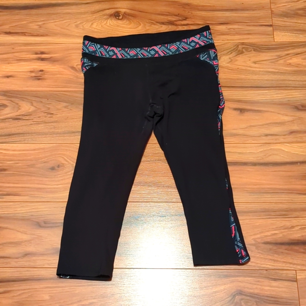 Fabletics Women's Capri leggings